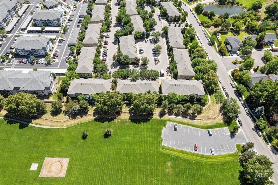 More Photos Of 9212 W Brogan Dr, Boise Apartments For Sale