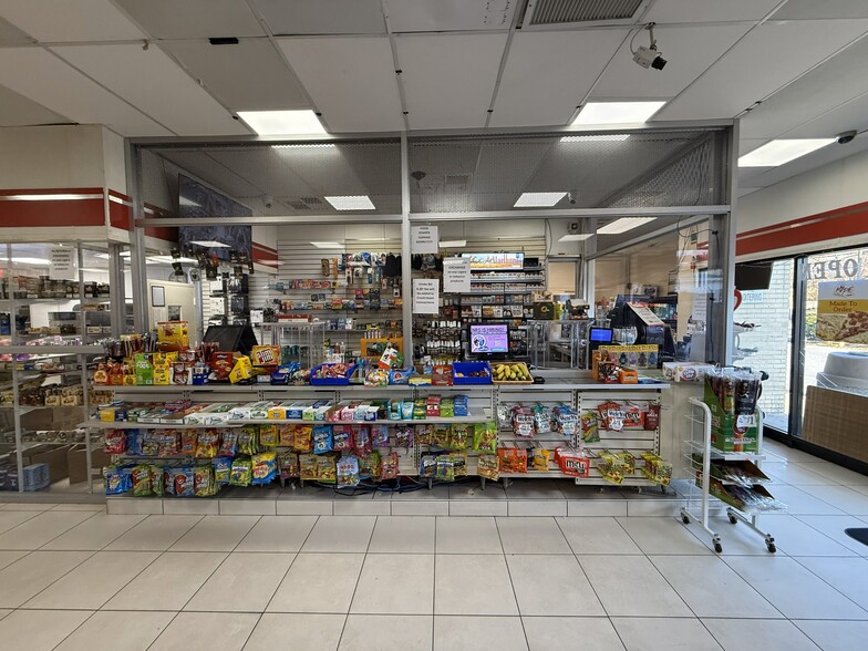 More Photos Of 2850 Bladensburg Rd NE, Washington Convenience Store For Sale