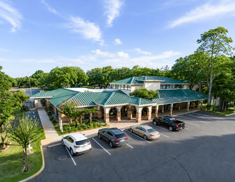 More Photos Of 4501-4551 Davis Hwy, Pensacola Medical For Sale