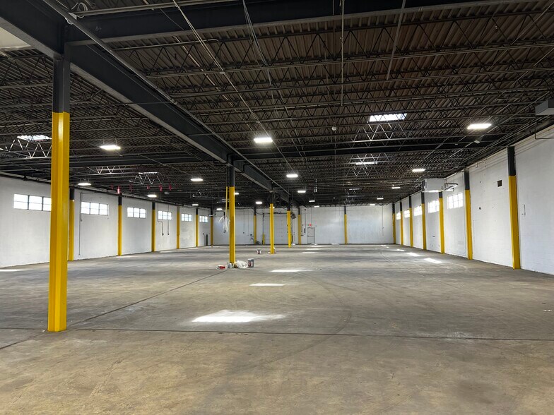More Photos Of 6900 River Rd, Pennsauken Warehouse For Lease