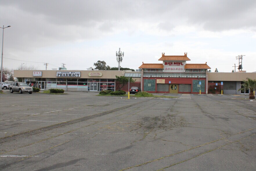 More Photos Of 2374-2378 Florin Rd, Sacramento Restaurant For Sale