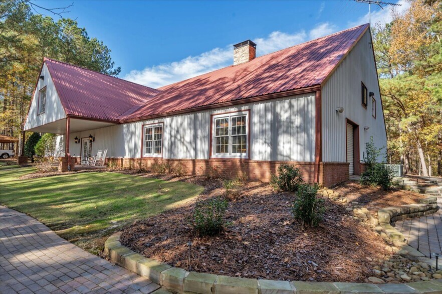 More Photos Of 2079 Highway 85, Senoia Specialty For Sale