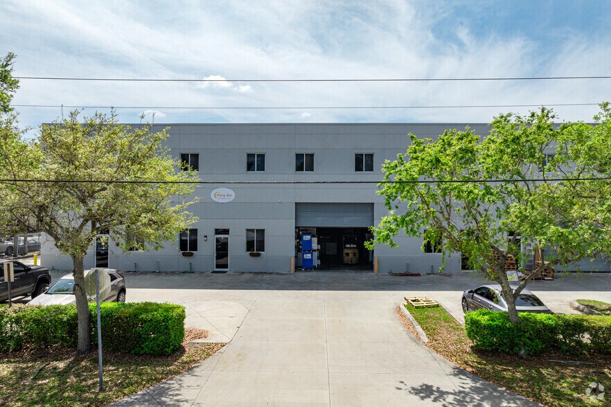 Primary Photo Of 10951 Harmony Park Dr, Bonita Springs Warehouse For Lease