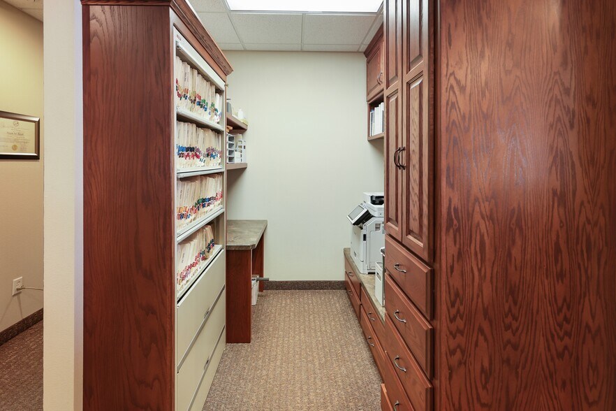 More Photos Of 20 S 32nd Ave S, Saint Cloud Office For Sale