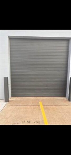 More Photos Of 3075 N Plaza Dr, Rapid City Distribution For Lease