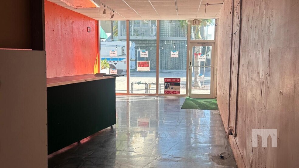 More Photos Of 905 Sunrise Ln, Fort Lauderdale Storefront For Lease