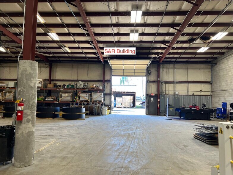More Photos Of 110 W 34th St, Chattanooga Warehouse For Sale
