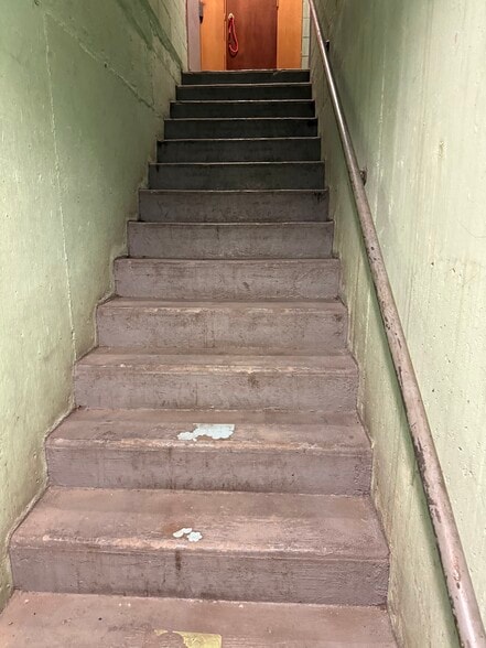 More Photos Of 66 S Tyson Ave, Floral Park Office For Sale