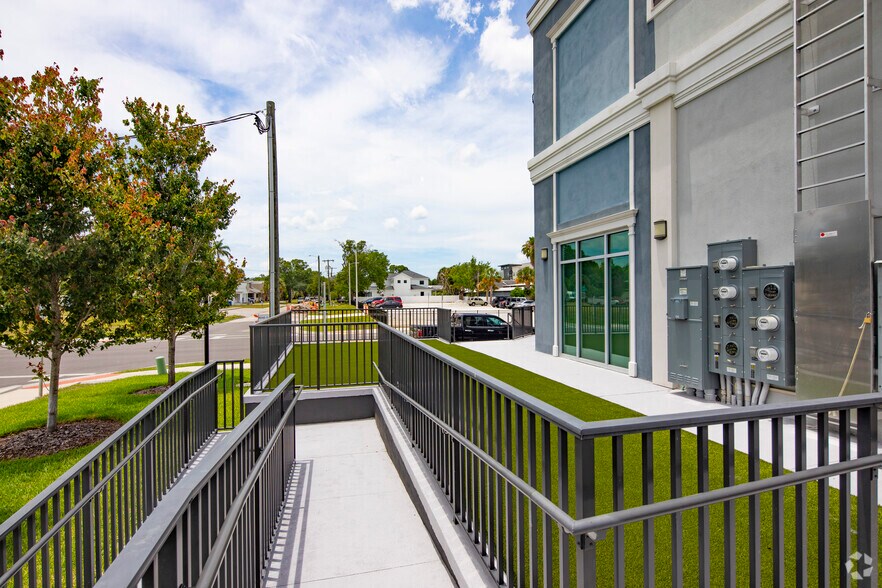 More Photos Of 301 N Rome Ave, Tampa Freestanding For Sale