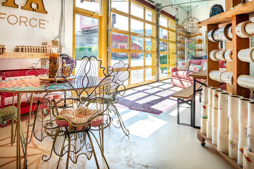 More Photos Of 2150 Curtis St, Denver Storefront Retail Office For Sale