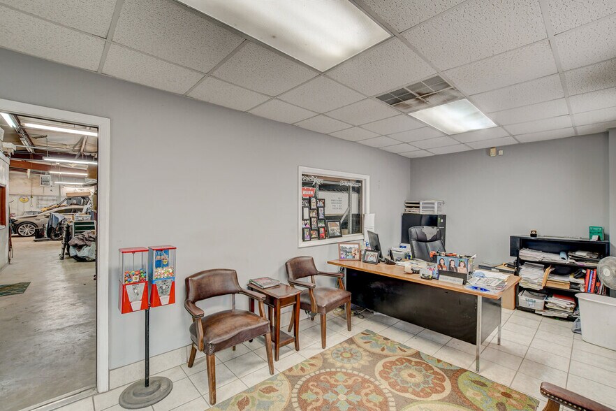 More Photos Of 1407 Charleston Hwy, Orangeburg Storefront Retail Office For Sale