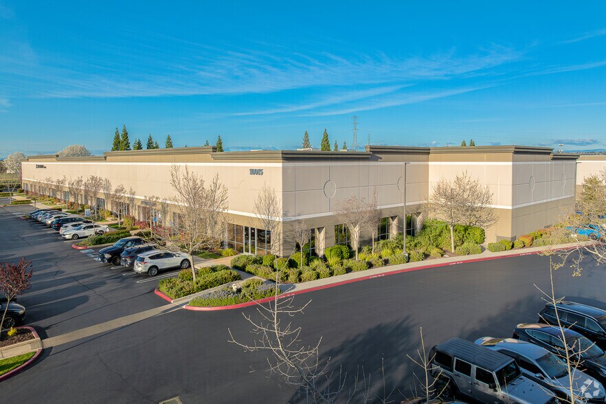 More Photos Of 10015 Foothills Blvd, Roseville Warehouse For Lease