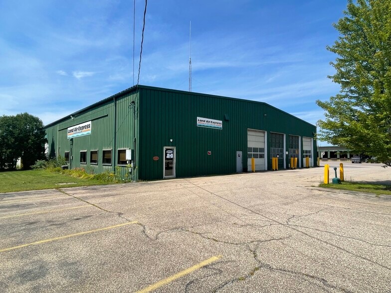 More Photos Of 59 Avenue C, Williston Truck Terminal For Sale