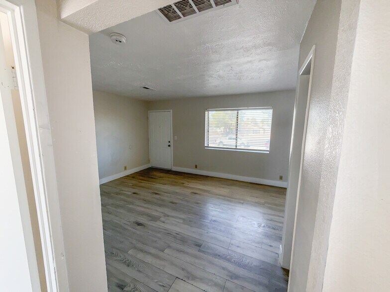 More Photos Of 126 E 1st North St, Mesquite Multifamily For Sale