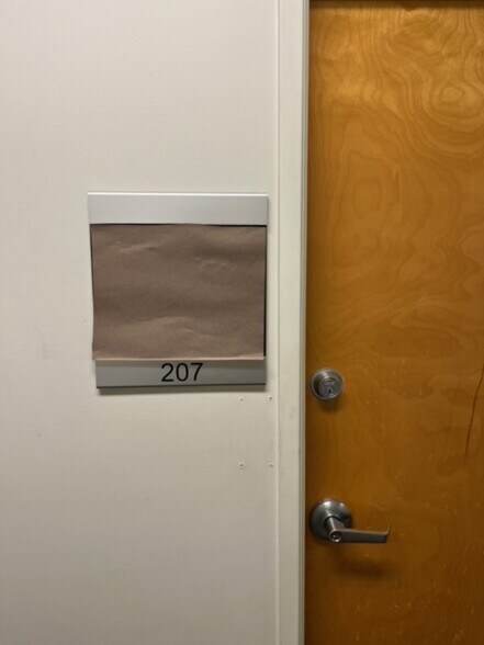 More Photos Of 201-205 N Robertson Blvd, Beverly Hills Medical For Lease