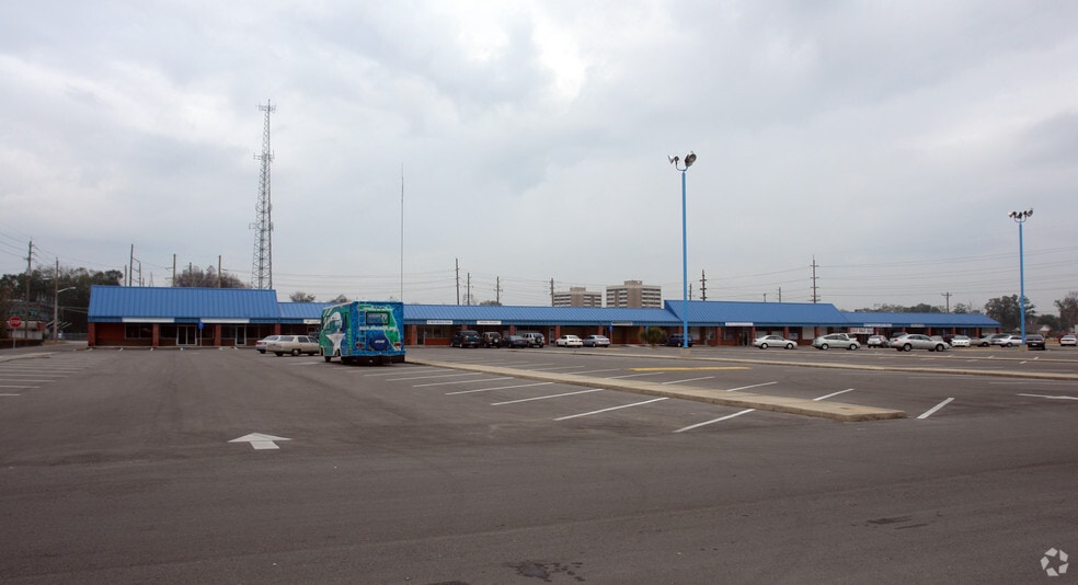 More Photos Of 5200-5322 Pearl St, Jacksonville Unknown For Lease