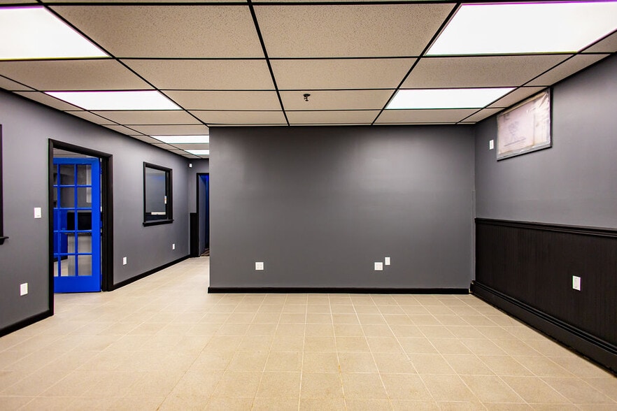 More Photos Of 99 N Main St, High Bridge Freestanding For Lease