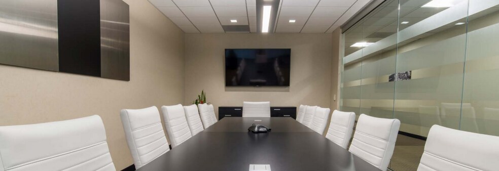 More Photos Of 1441 W Long Lake Rd, Troy Office For Sale