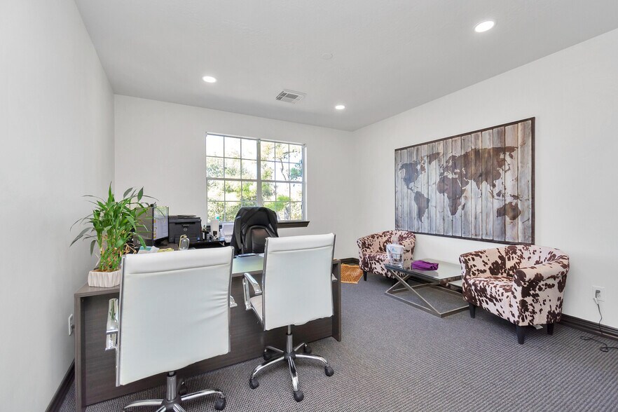 More Photos Of 8125 N Sam Houston Pky W, Houston Medical For Sale