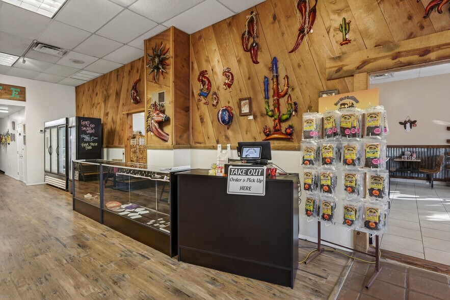 More Photos Of 545 S Main St, Camp Verde Storefront For Sale