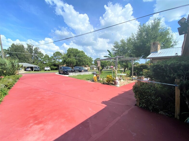 More Photos Of 34017 S Haines Creek Rd, Leesburg Assisted Living For Sale