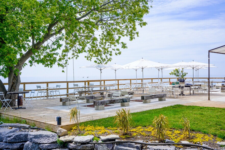 More Photos Of 349 Wellington Main St, Prince Edward Hotel For Sale