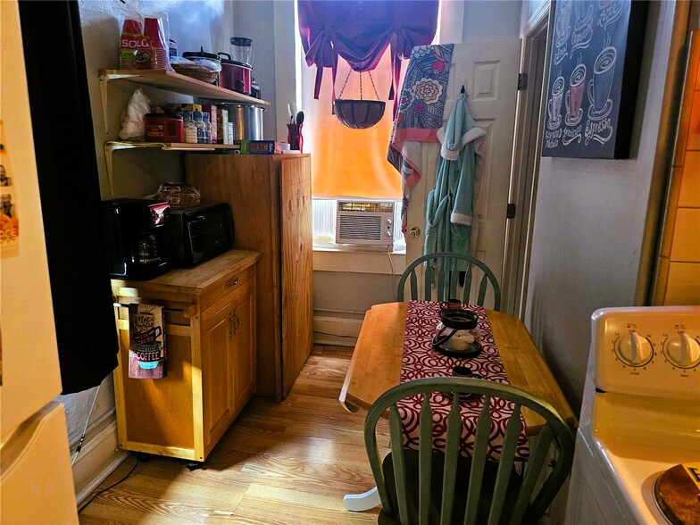 More Photos Of 106 E Tarpon Ave, Tarpon Springs Apartments For Sale