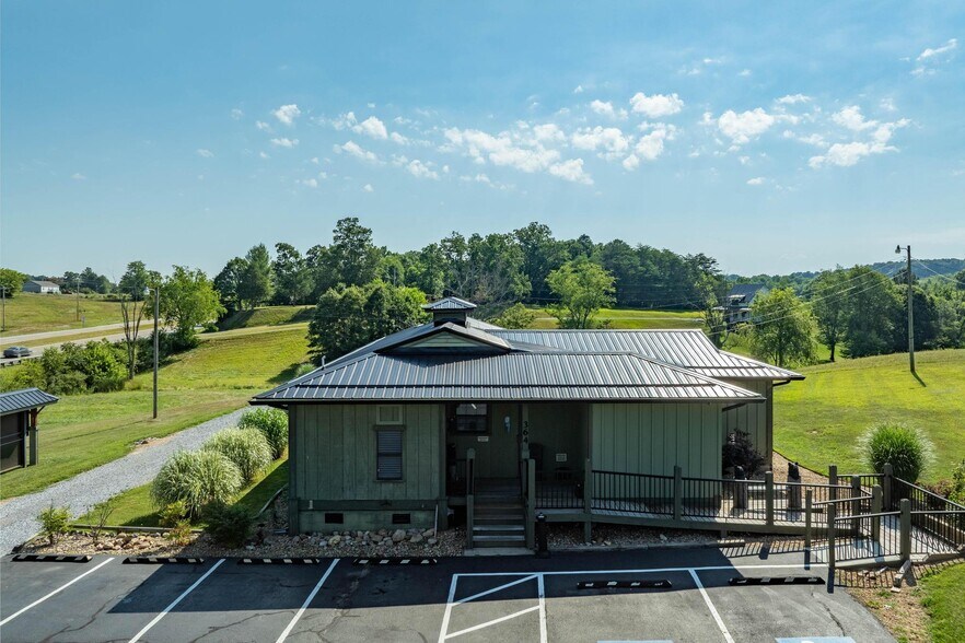 More Photos Of 364 Opie Arnold Rd, Limestone Medical For Sale