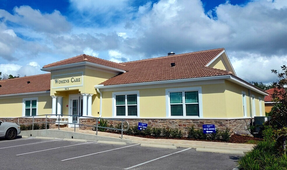 More Photos Of 946 Cypress Village Blvd, Sun City Center Medical For Sale