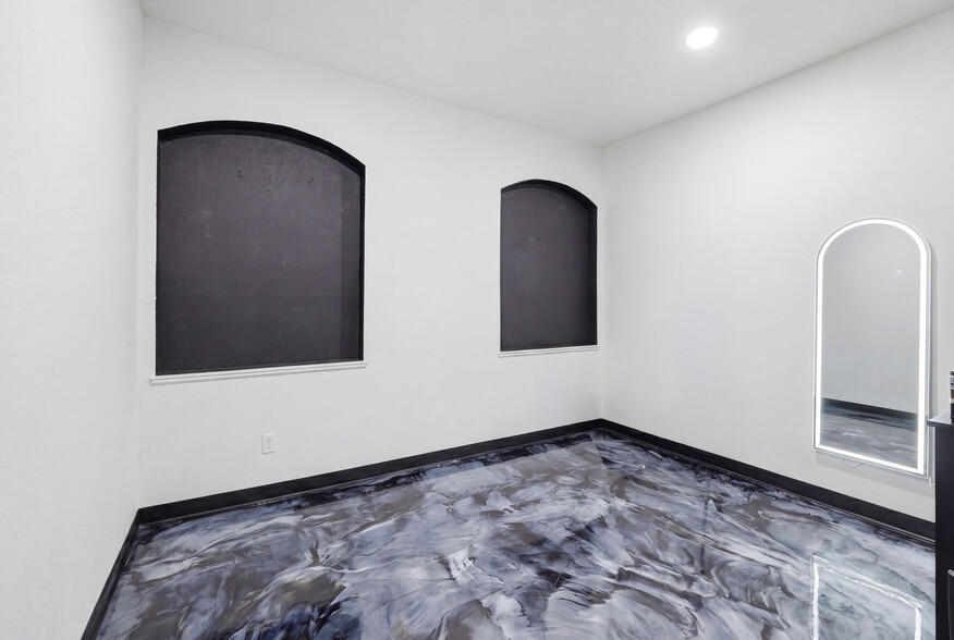 More Photos Of 716 N Orchard St, Boise Storefront For Sale