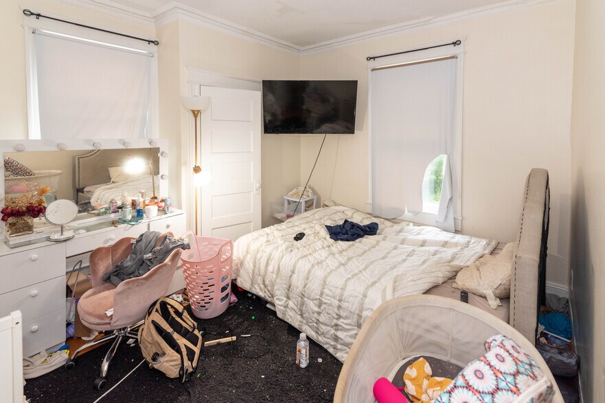 More Photos Of 6408 Brook Ave, Baltimore Apartments For Sale