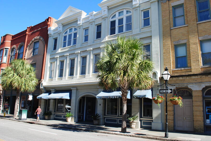 Primary Photo Of 204 King St, Charleston Storefront Retail Residential For Lease