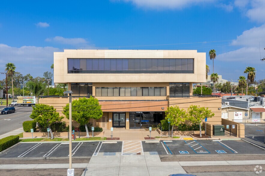 More Photos Of 355 W Grand Ave, Escondido Office For Lease