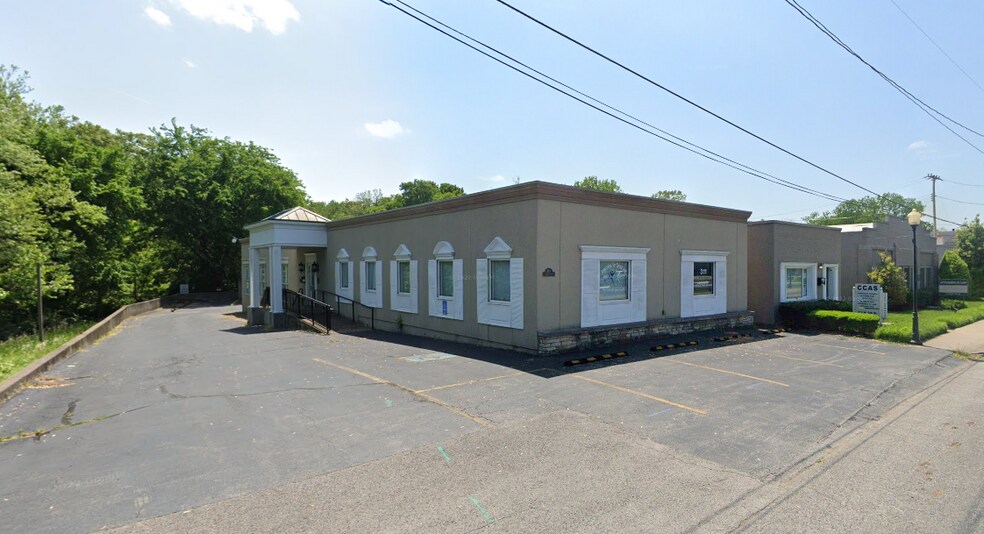 Primary Photo Of 311 W 9th St, Hopkinsville Medical For Lease