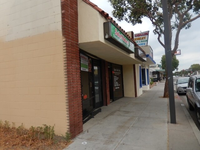 More Photos Of 4327-4329 Tweedy Blvd, South Gate Storefront For Sale