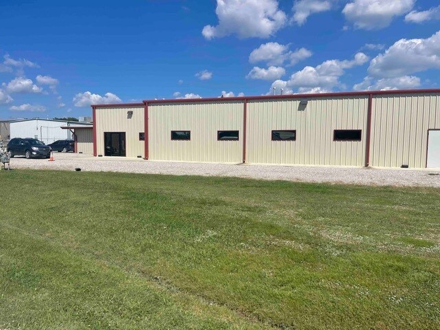 More Photos Of 9459 Alawhe Dr, Claremore Warehouse For Sale