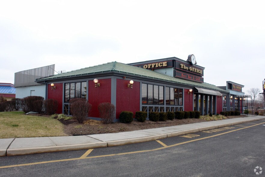 More Photos Of 100-111 State Route 35, Keyport General Retail For Lease