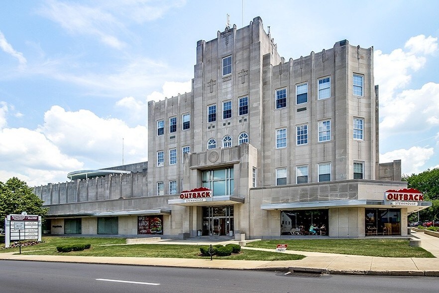 More Photos Of 610 Old York Rd, Jenkintown Office For Lease