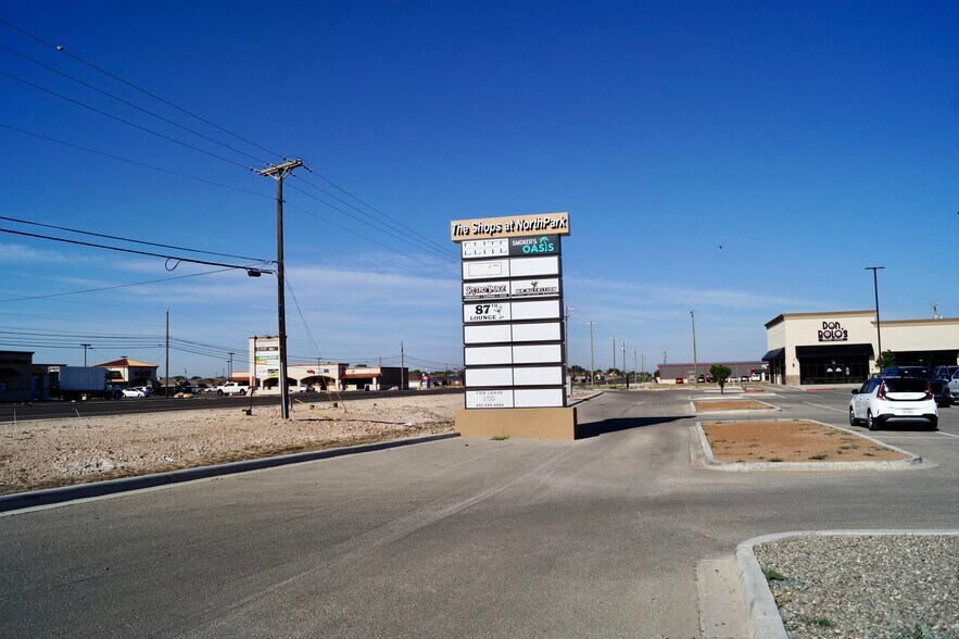 More Photos Of 1001 E 87th St, Odessa Unknown For Lease
