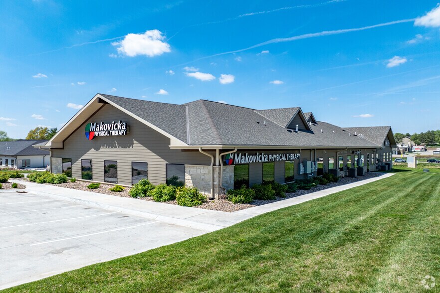More Photos Of 70th & Pine Lake Rd, Lincoln Office For Lease