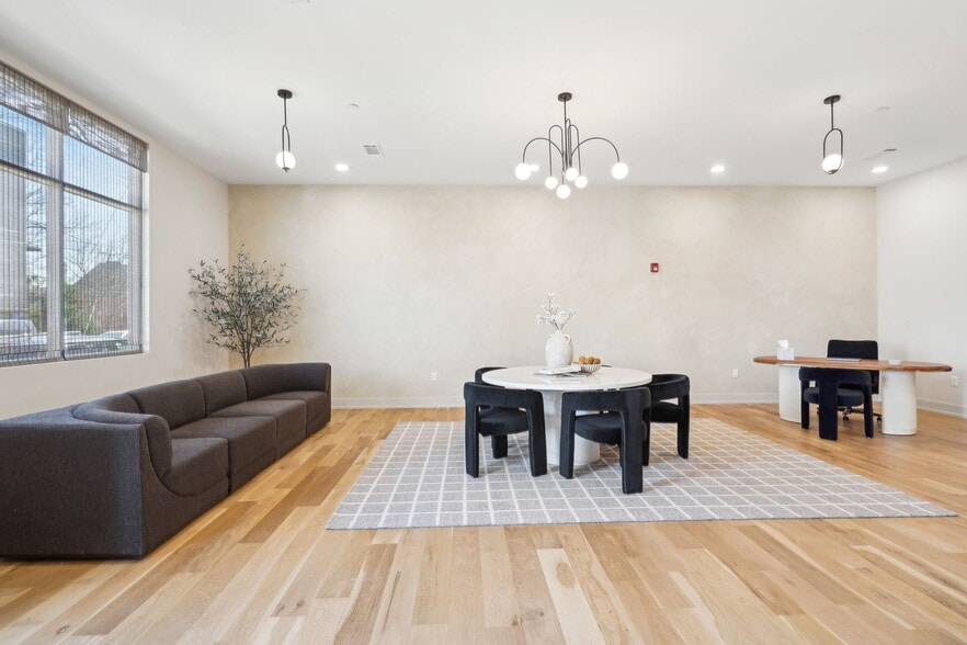More Photos Of 1115 3rd Ave S, Nashville Apartments For Lease