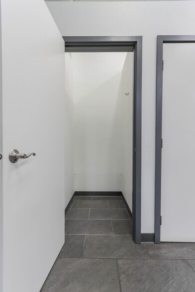 More Photos Of 5705 Memorial Ct, Weston Freestanding For Sale