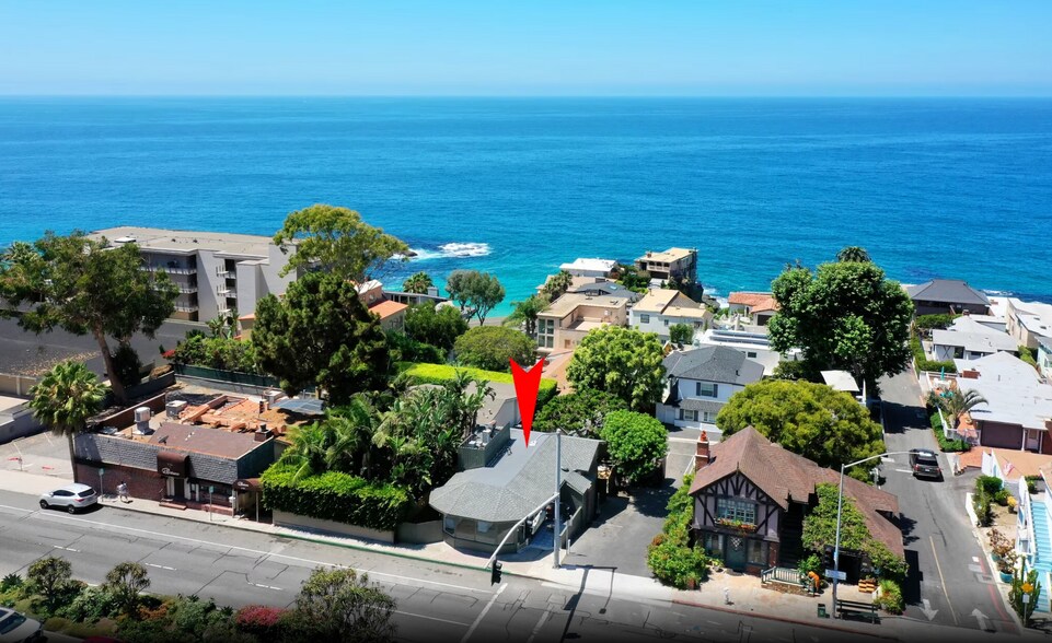 More Photos Of 31715 Coast Hwy, Laguna Beach Restaurant For Sale