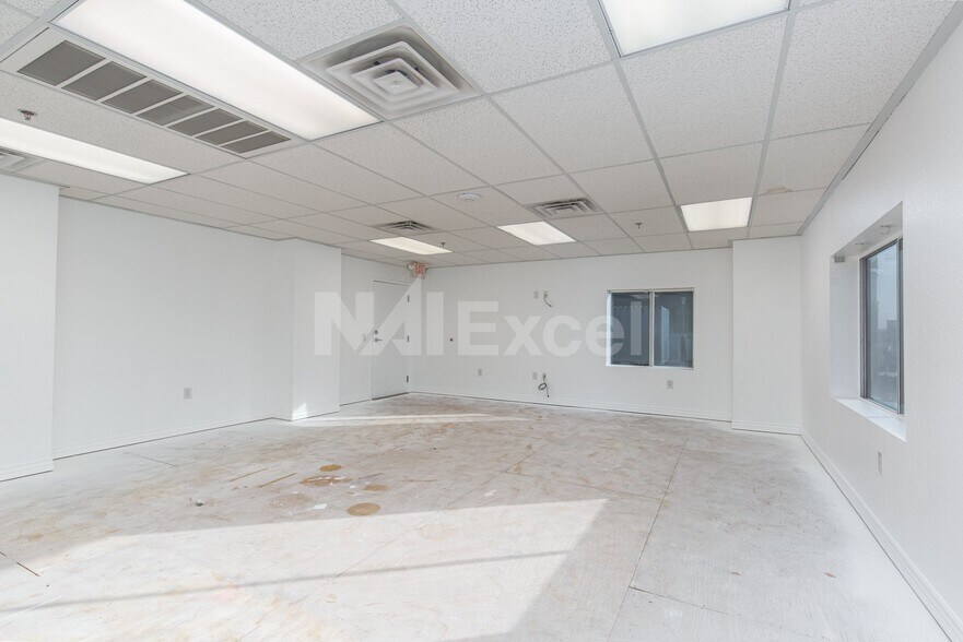 More Photos Of 2057 Pabco Rd, Henderson Warehouse For Lease