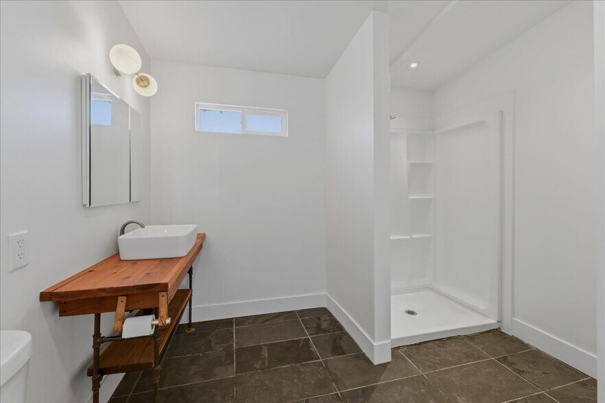 More Photos Of 61714 Commercial St, Joshua Tree General Retail For Sale