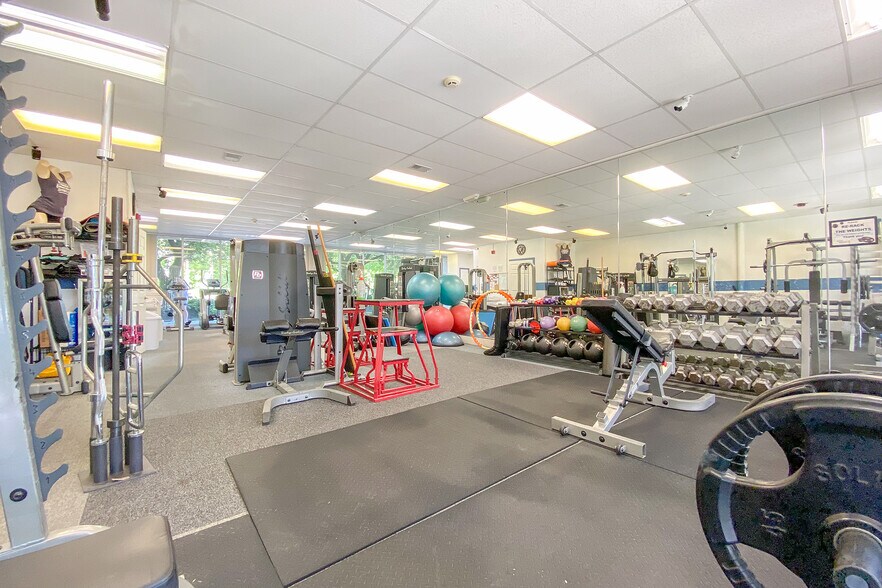 More Photos Of 401 Cooper Landing Rd, Cherry Hill Apartments For Lease