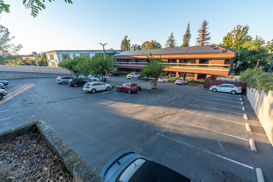 More Photos Of 2831 Camino Del Rio S, San Diego Unknown For Lease