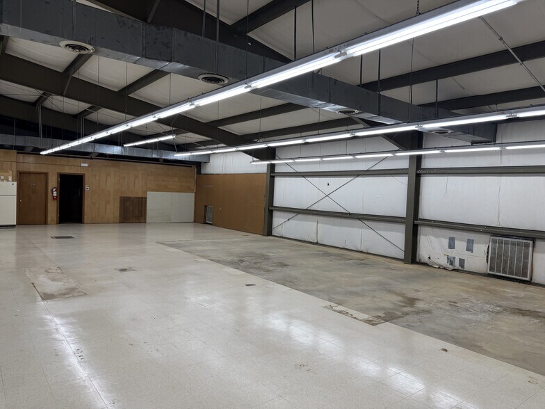 More Photos Of 11225 Finch ave, Middlesex Warehouse For Sale