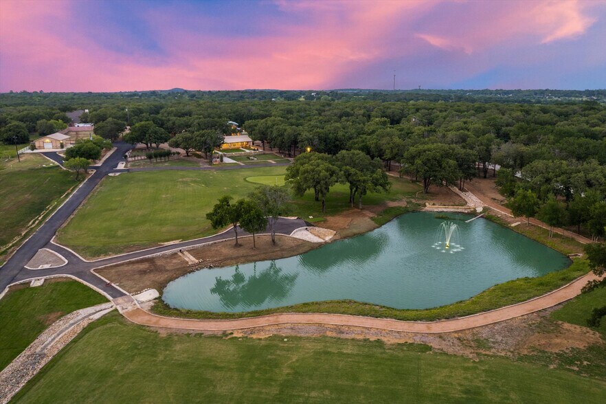 More Photos Of 1000 County Road 904, Joshua Golf Course Driving Range For Sale