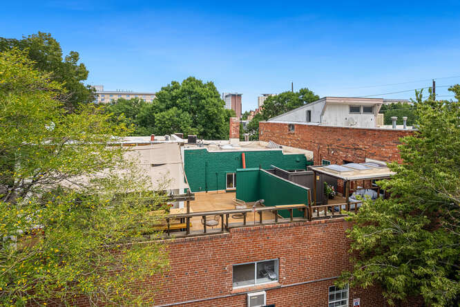 More Photos Of 1658-1668 N Lafayette St, Denver Office For Sale